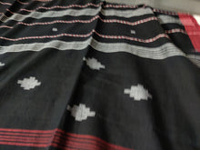 Load image into Gallery viewer, RAAT AKELI HAI