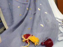 Load image into Gallery viewer, Cream Bell Hearts