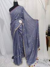 Load image into Gallery viewer, Cream Bell Hearts