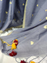 Load image into Gallery viewer, Cream Bell Hearts