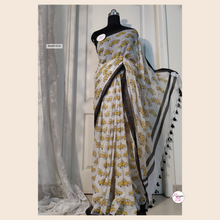 Load image into Gallery viewer, Pili taxi - Kolkata