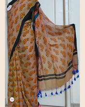 Load image into Gallery viewer, Brown Taxi - Delhi NCR