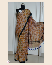 Load image into Gallery viewer, Brown Taxi - Delhi NCR